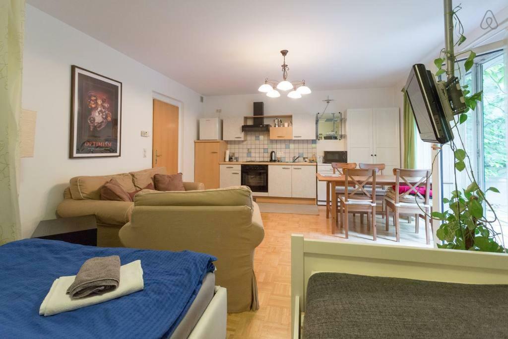 Relaxing Terrace Apartment In Lively Area فيينا المظهر الخارجي الصورة
