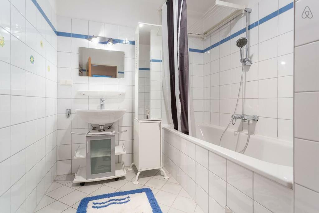 Relaxing Terrace Apartment In Lively Area فيينا المظهر الخارجي الصورة