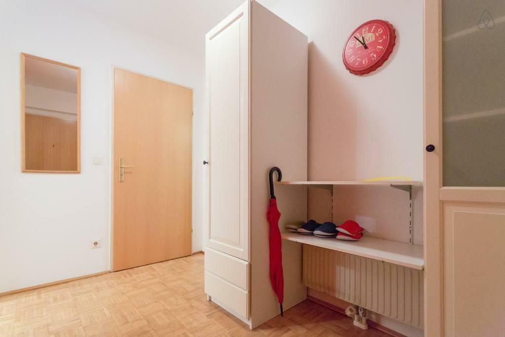 Relaxing Terrace Apartment In Lively Area فيينا المظهر الخارجي الصورة